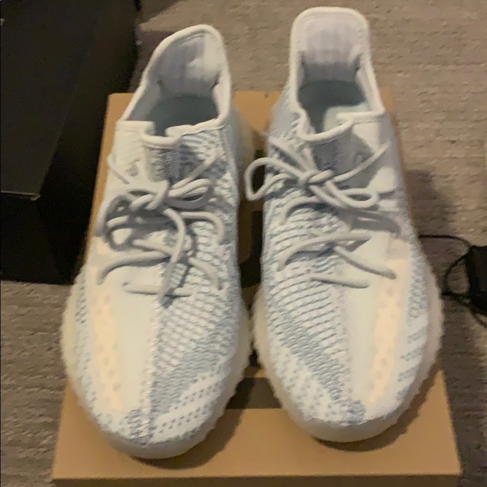 adidas Yeezy Boost 350 V2 Cloud White NR